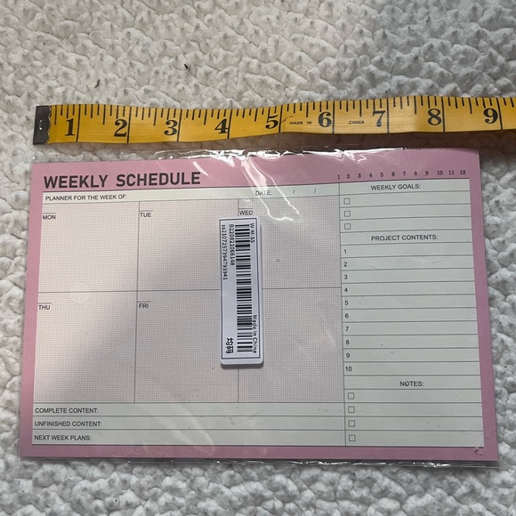 Pink Weekly Schedule Planner - Picture 3 of 4